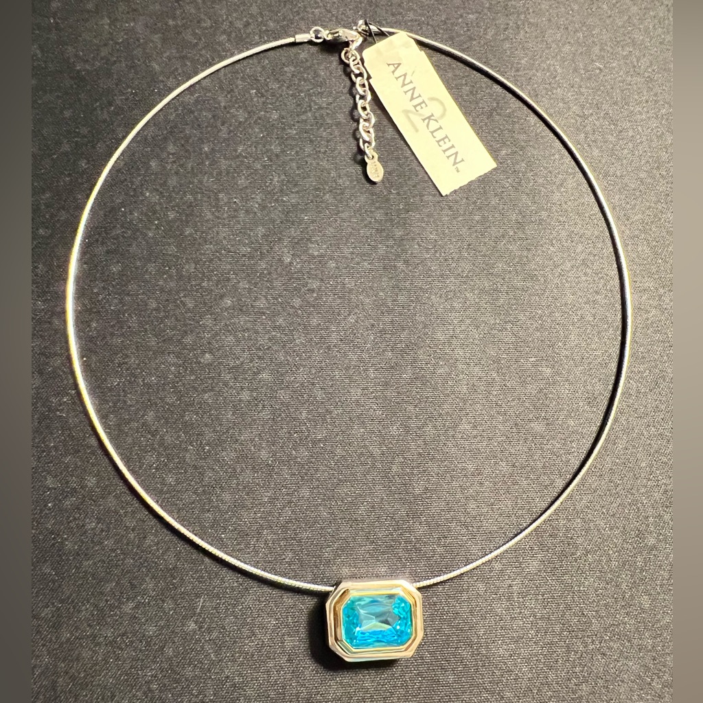 Anne Klein Silver Necklace With Aqua Blue Gem 16$